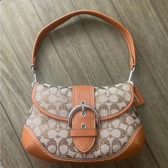 バッグ COACH Soho Signature Flap Shoulder Bag COACH Soho Signature